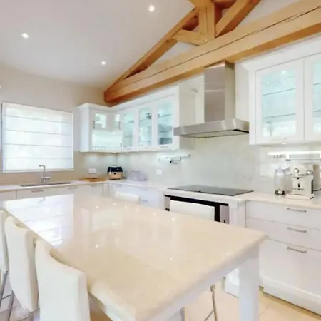 Luxury 5br